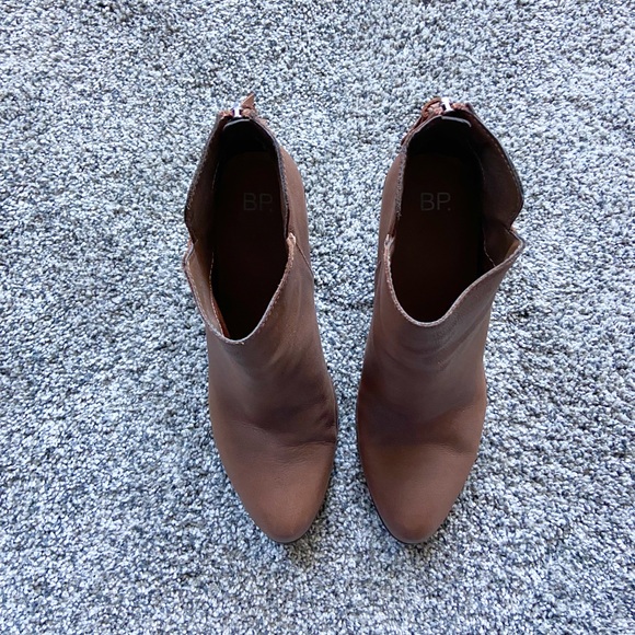 Bp Jett Lea Brown Cognac Leather Stack Block Heeled Ankle bootie - Picture 8 of 9